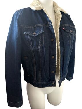 NWOTS Levi’s Dark Blue Sherpa-Lined,  Trucker Denim Jacket, Sz M
